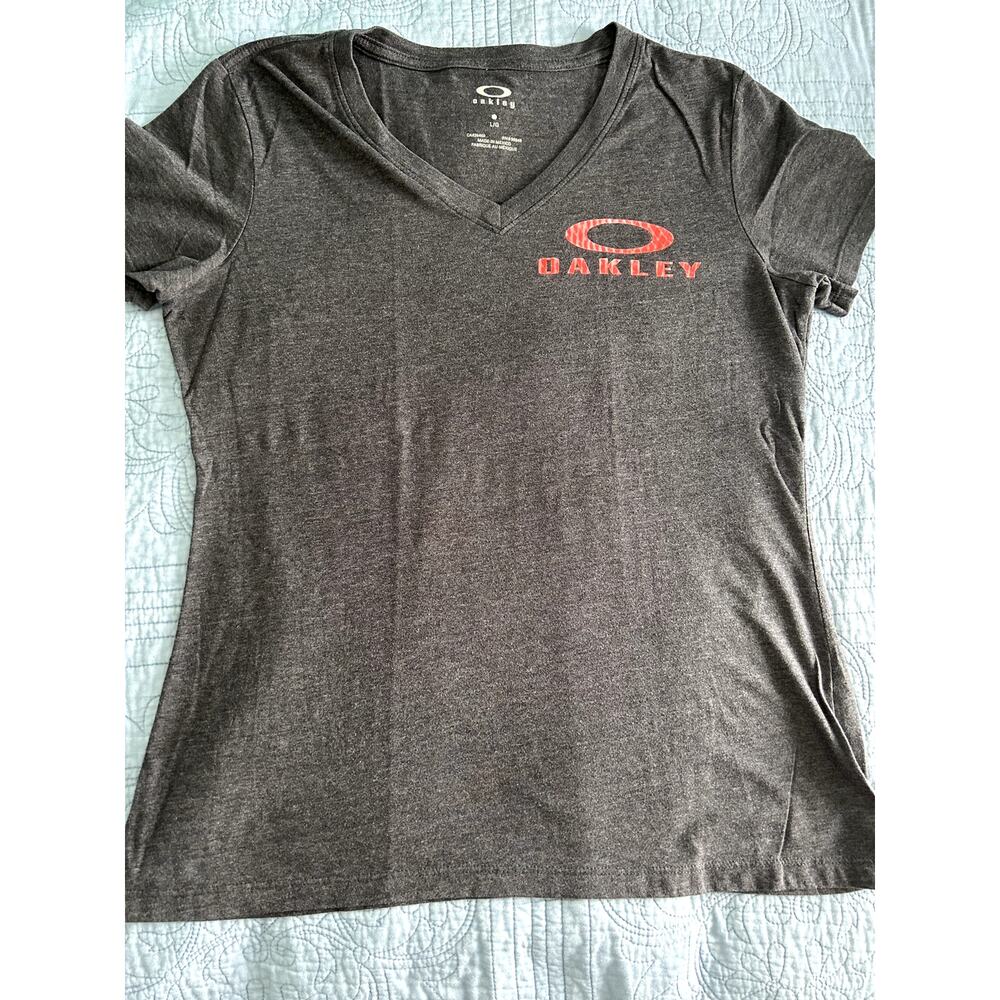 Women Oakley Tee Dark Gray Size Large Pre Owned